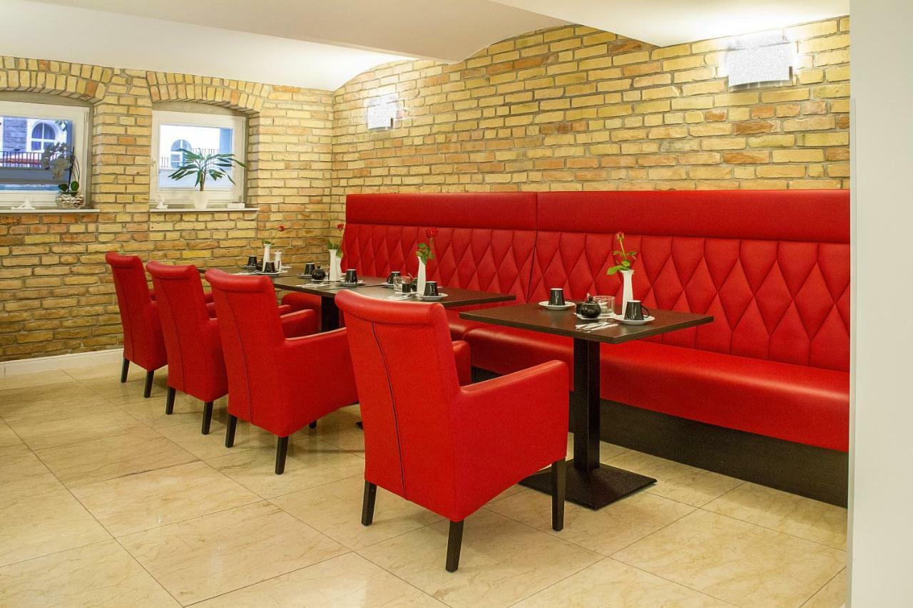 בלאנקנבורג Haus Hotel & Pension Villa Laluna מראה חיצוני תמונה