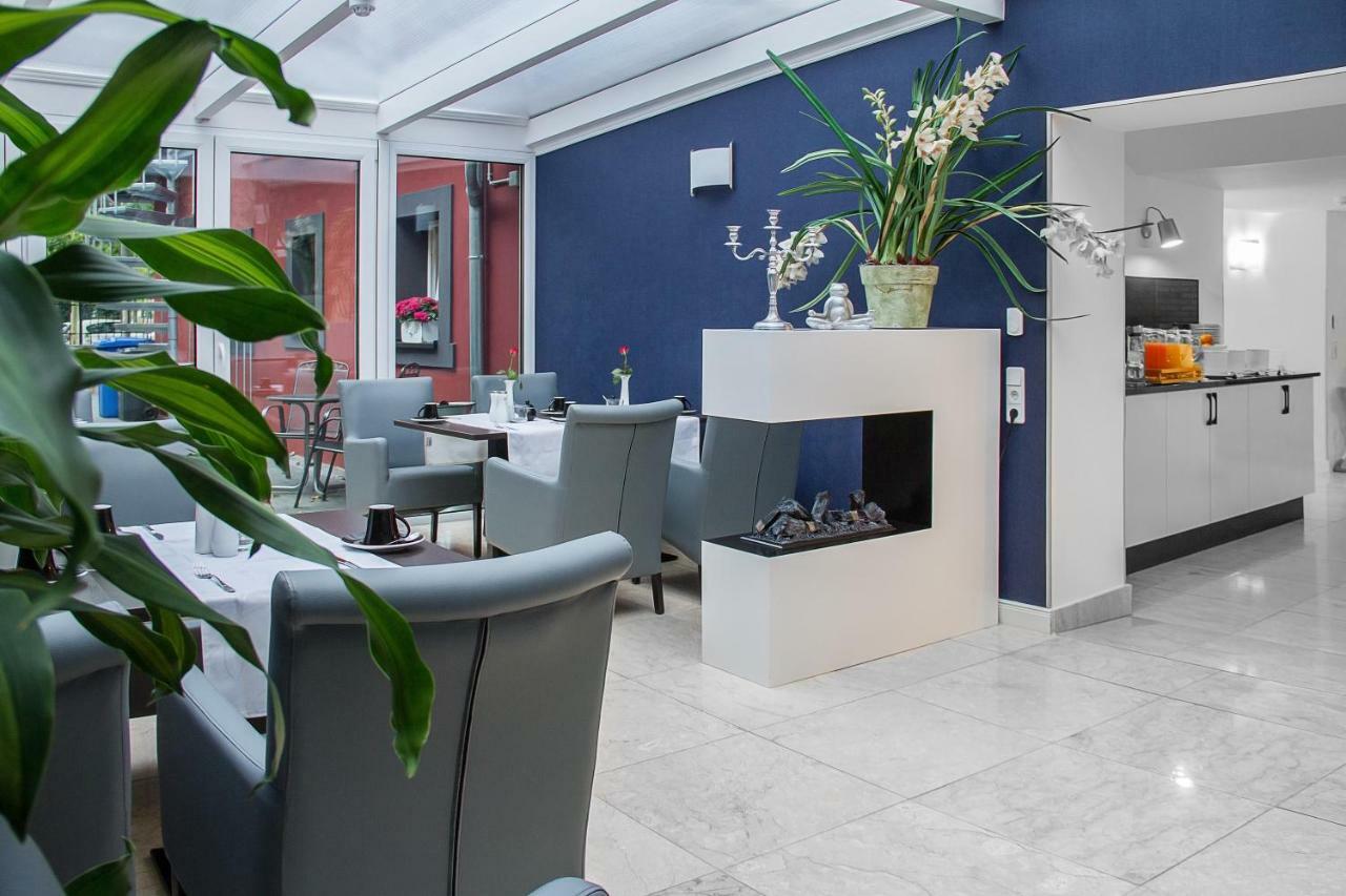 בלאנקנבורג Haus Hotel & Pension Villa Laluna מראה חיצוני תמונה