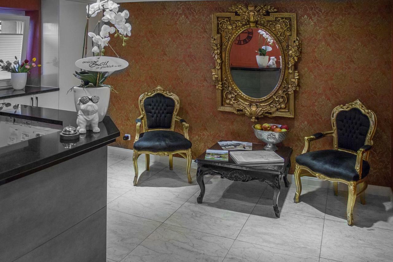 בלאנקנבורג Haus Hotel & Pension Villa Laluna מראה חיצוני תמונה